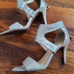 Bcbg heels